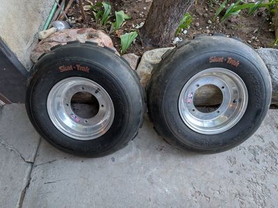 Yamaha front sand tires