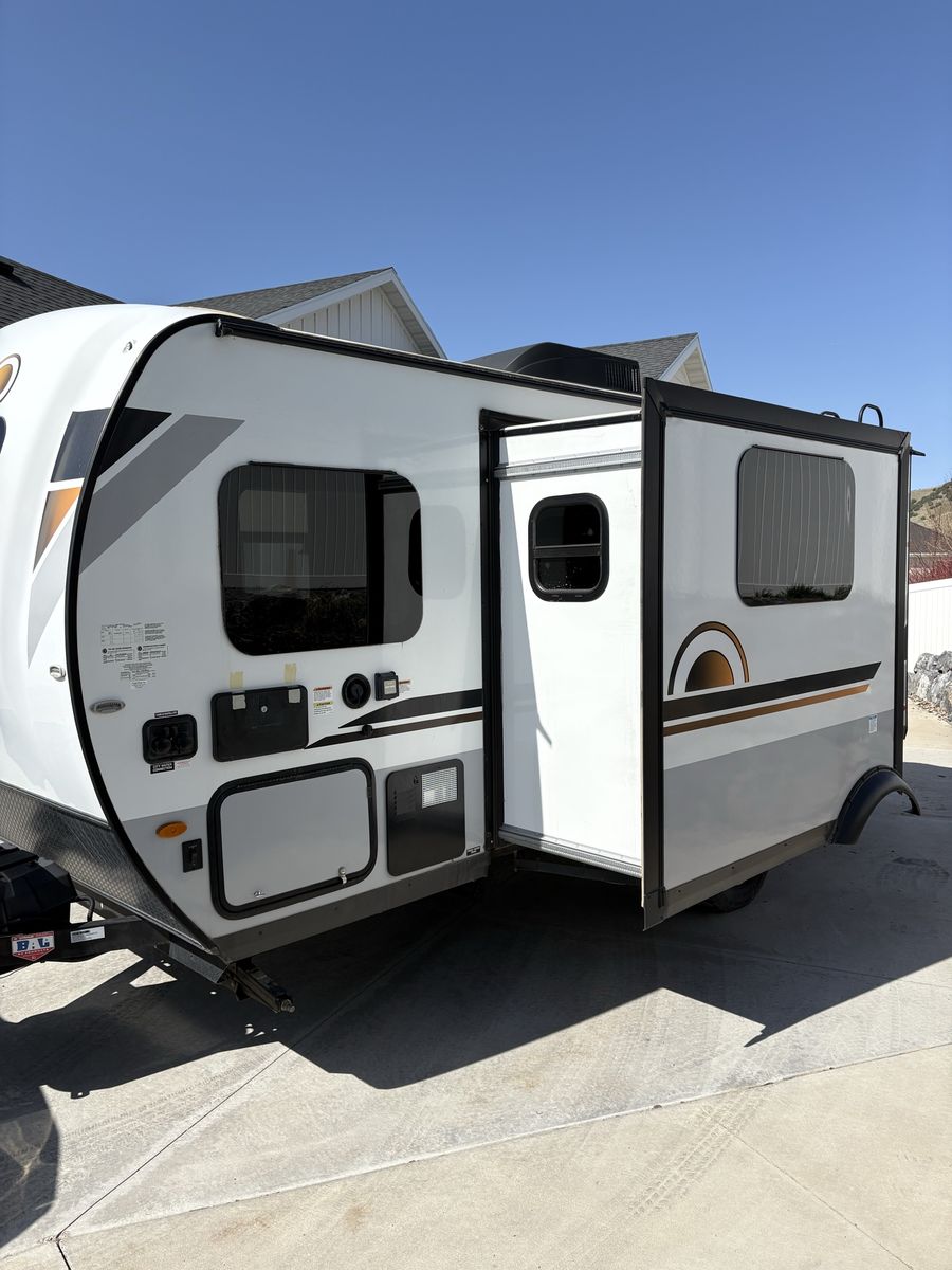 2021 Rockwood Geo Pro 20BHS – Lightweight Bunkhouse Travel Trailer