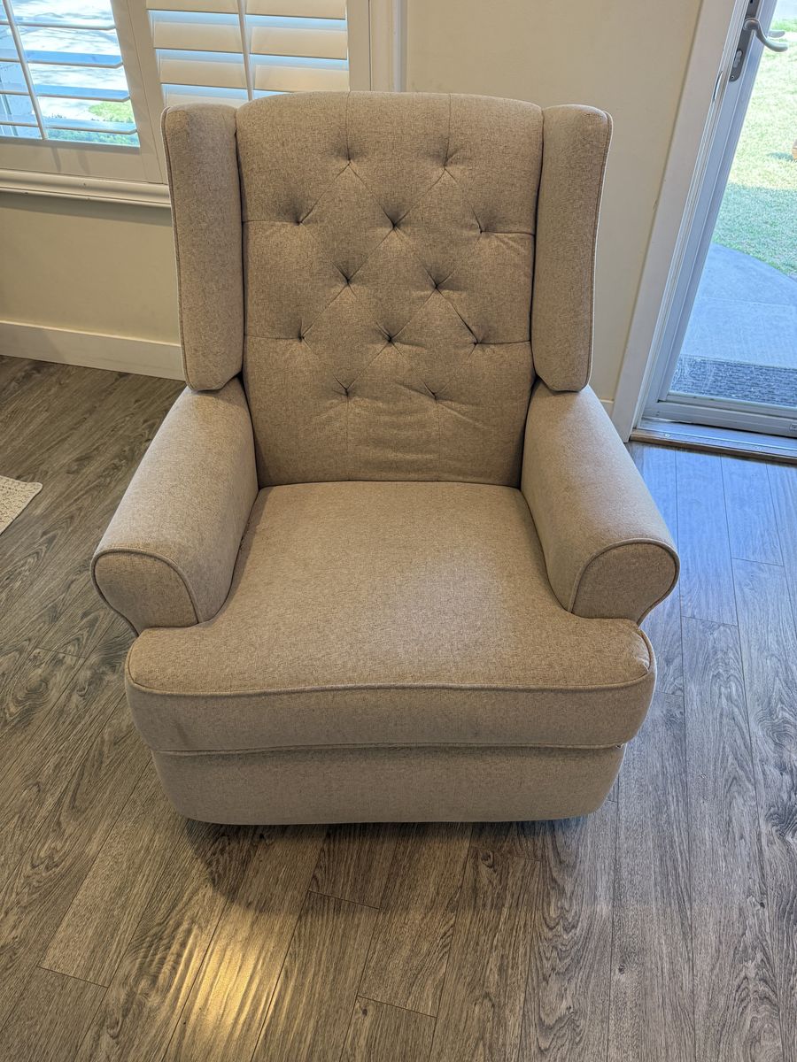 Tufted Fabric Recliner