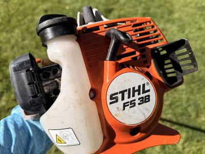 Stihl FS38 weed whacker
