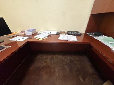 Executive U-shaped desk w/ hutch & credenza w/ storage $900 cash/venmo in Draper