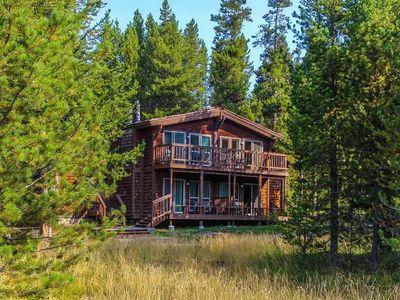 Timbers resort one week 2 bedroom full kitchen 2 bathrooms ,deck on the 9th hole golf course access to an amazing club house.
