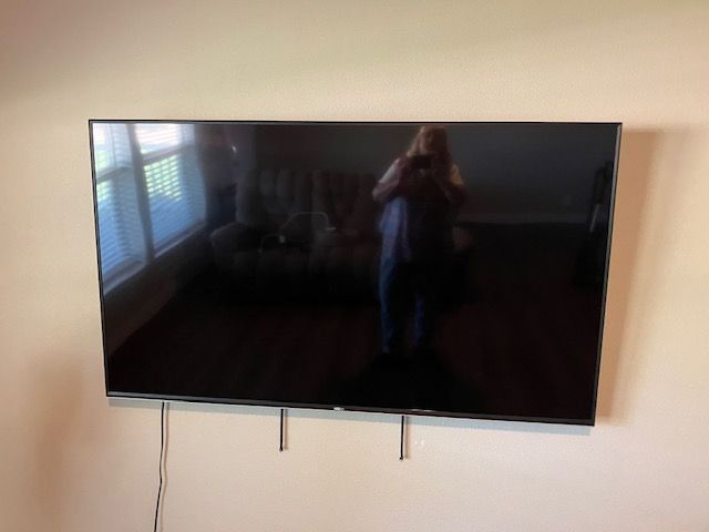Vizio e70-F3 70inch TV