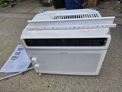 Toshiba 5000 btu window AC Unit