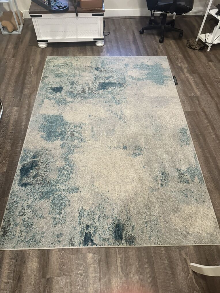 Surya 6'7 X 9 Area Rug
