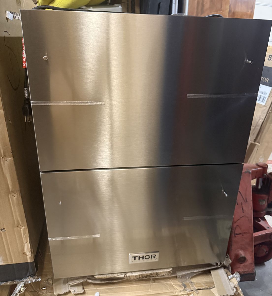 Main image 6