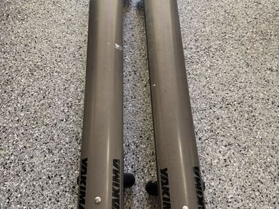 Yakima Fat Cat 6 ski/snowboard rack
