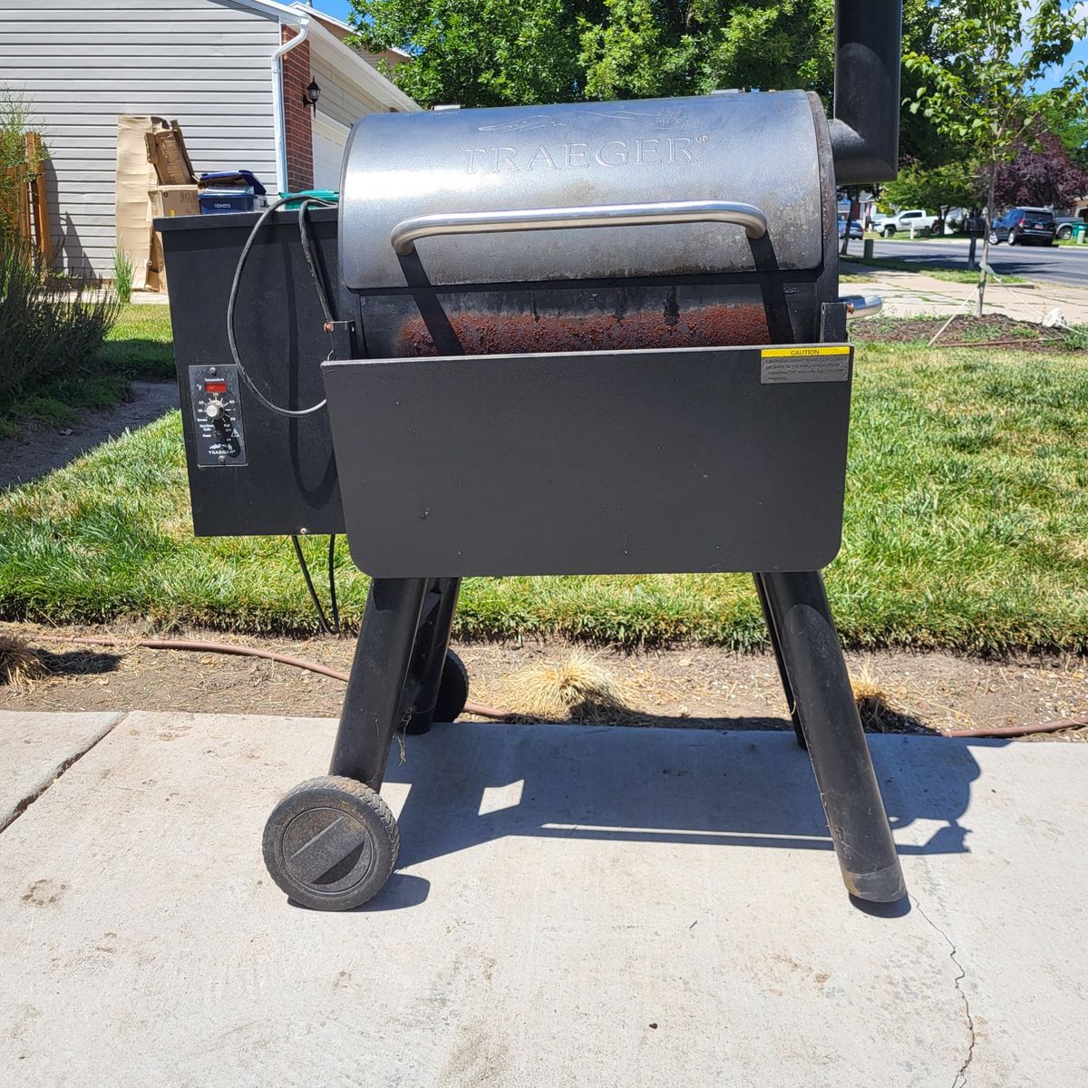 Traeger Pellet Smoker Grill - 22" - Used, Black