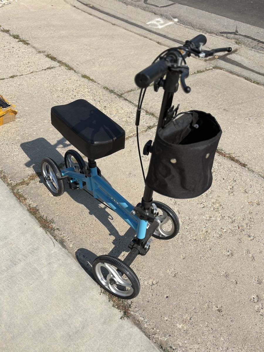 Knee Scooter