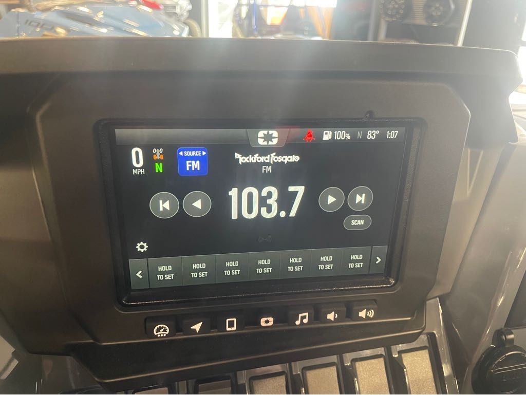 Main image 6