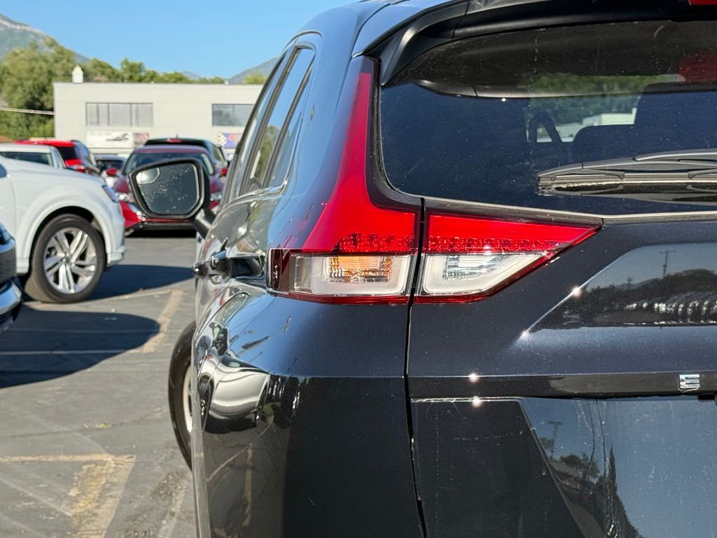 Main image 33