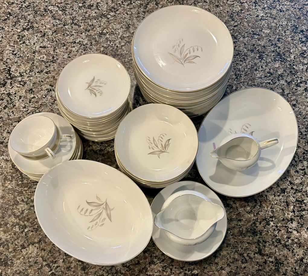 Lot Of Vintage 1961 Kaysons Fine China Dishes