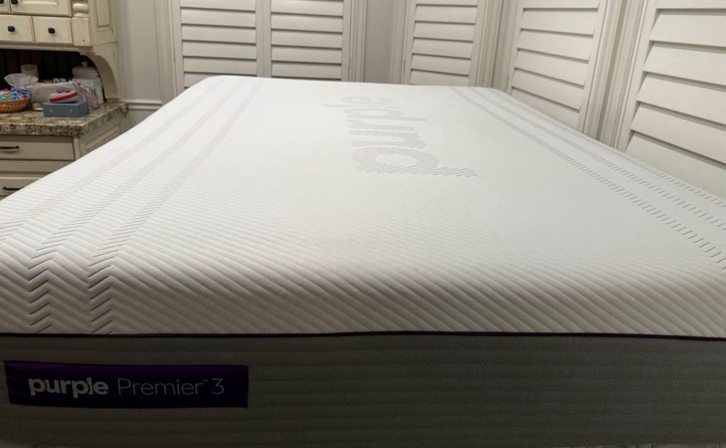 Flawless! Purple 3 Premier Queen Mattress! $800