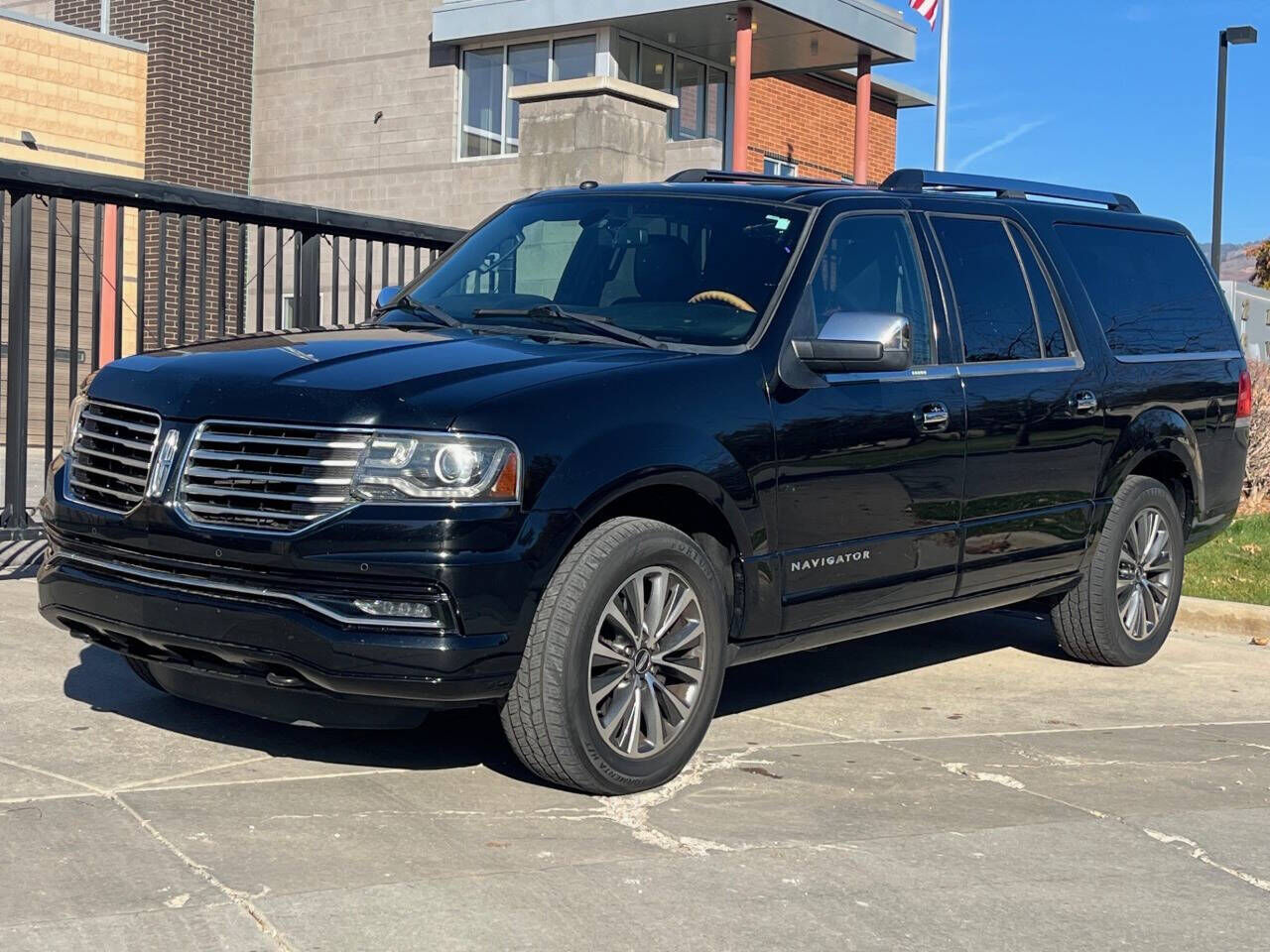 2017 LINCOLN NAVIGATOR Select