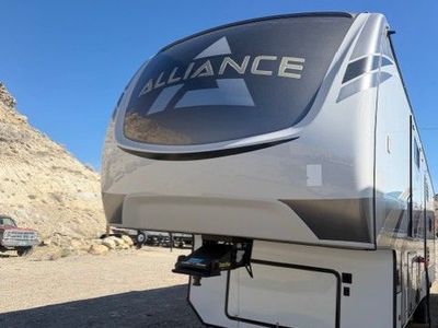 2021 alliance 5th wheel camper