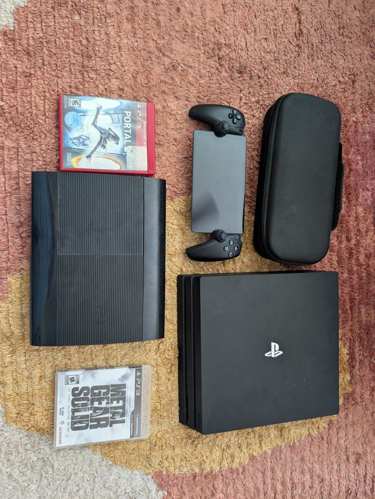 Playstation 4 Pro, PS3 Slim, PS Portal