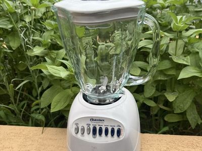 Osterizer 10 speed glass blender