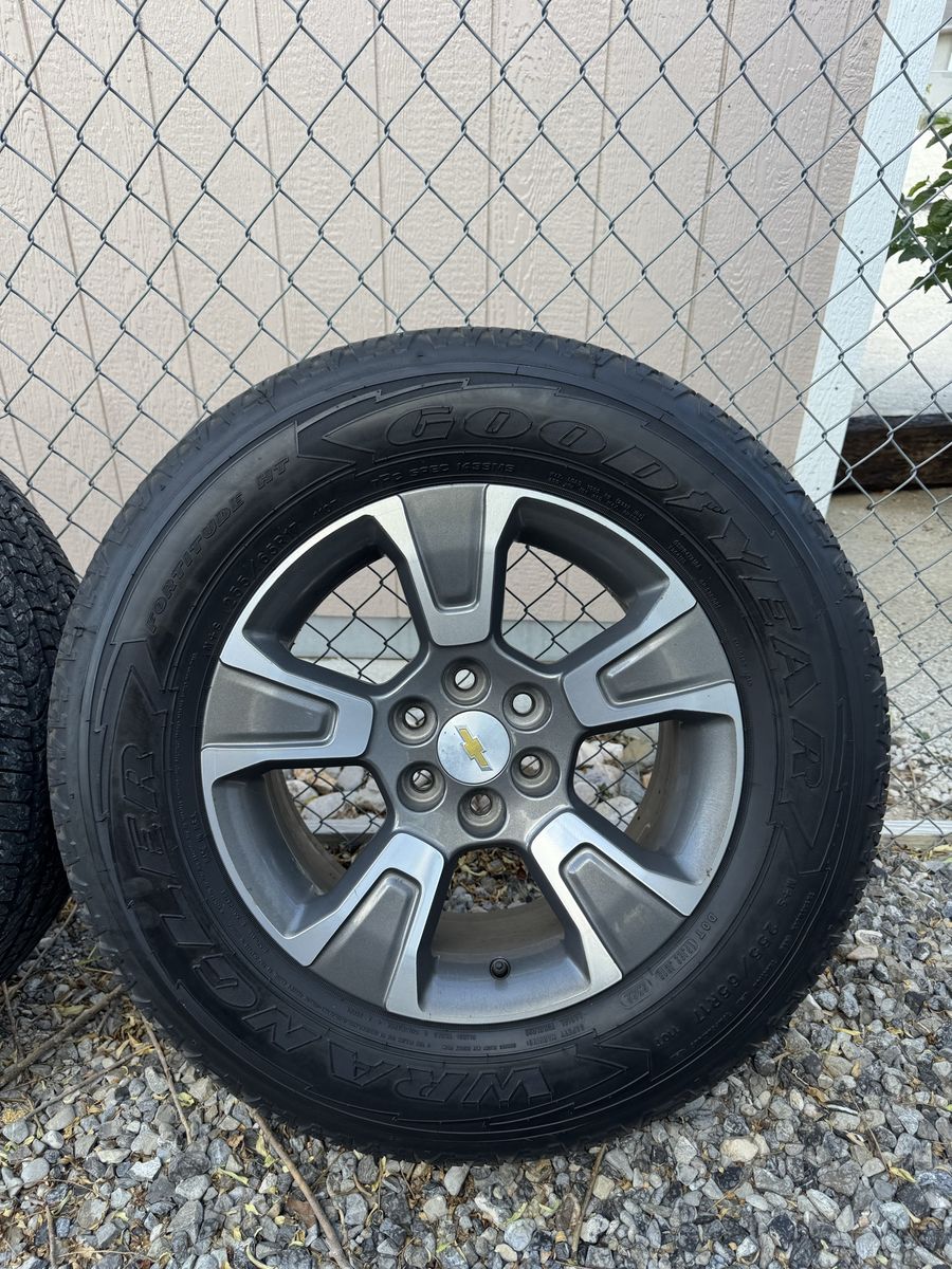 255/65 R17 Goodyear Wrangler Tires and Wheels