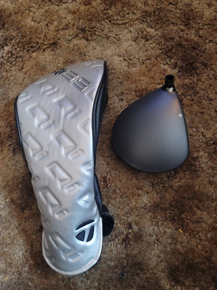 Qi35 Max Lite Driver 10.5 Stiff Regular Senior Shafts Available