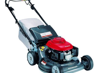 Honda Harmony HRT 216 Walk behind Lawn Mower