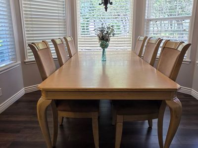 Elegant Light Wood Dining Table & 6 Upholstered Chairs - Extendable Dining Set