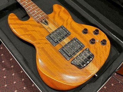 1987 Wal MK1 BASS. LED MARKERS. SERIOUS INQUIRIES