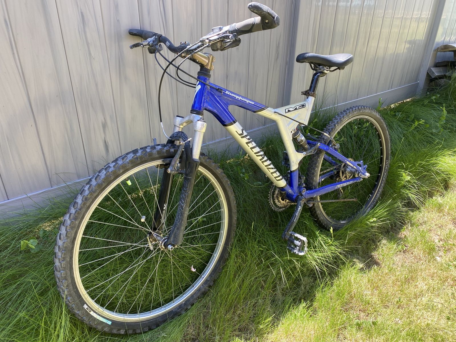 Specialized Stumpjumper FSR XC Mountain Bike - Blue/Silver, Fox Float R Suspension
