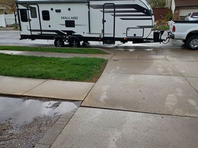 Heartland Mallard M27 Travel Trailer - Bumper Pull RV, Excellent Condition, Ready for Adventure