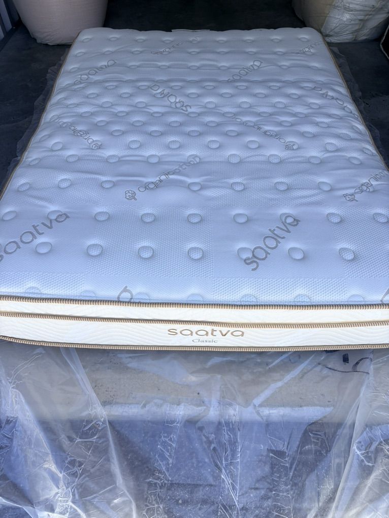 Saatva Classic 11.5 Full Mattress