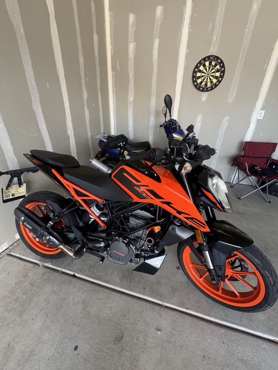 Ktm duke 200