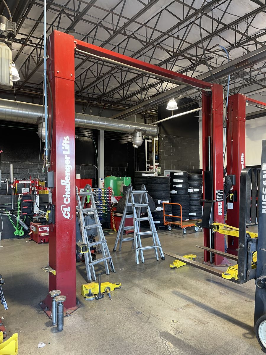 Vehicle Hoist - 2 post