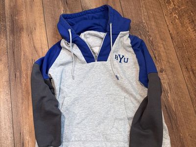 Antigua BYU Cougars Quarter Zip Crop Hoodie - Women's L
