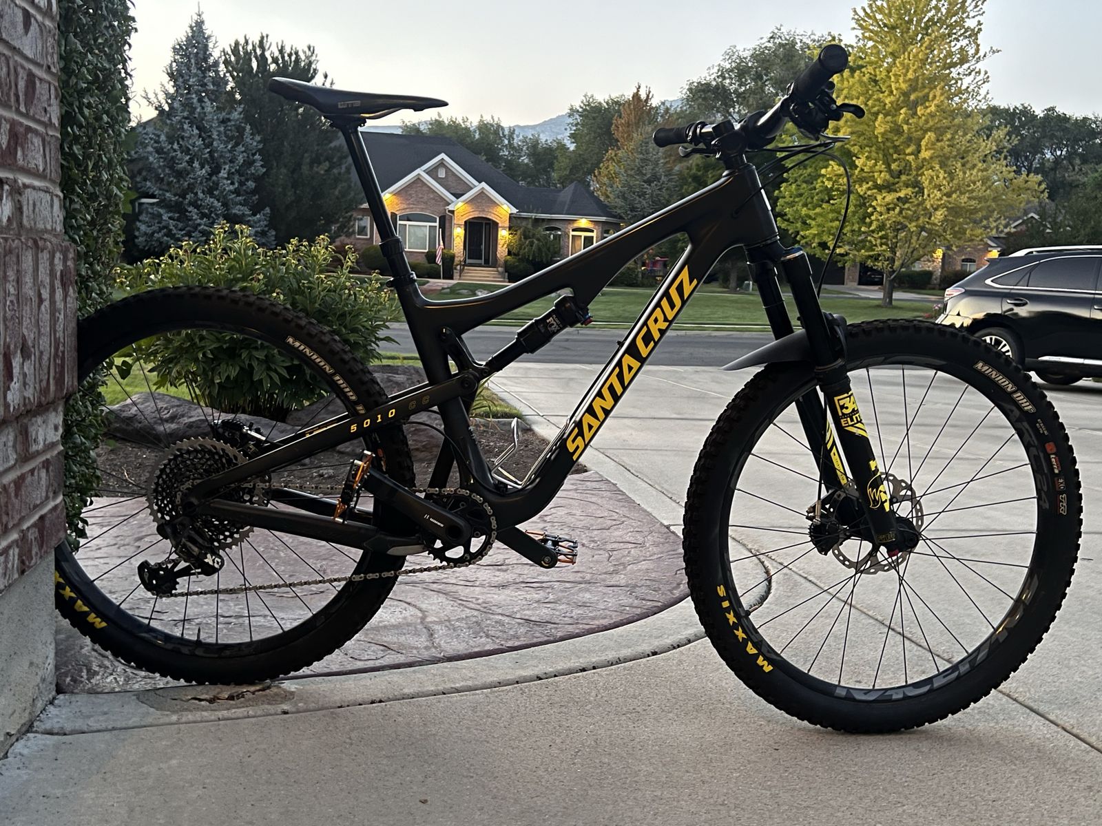 Santa Cruz 5010 CC