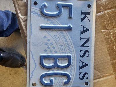 Kansas 2017 License Plate 851 BGO - Collectible Vehicle Tag