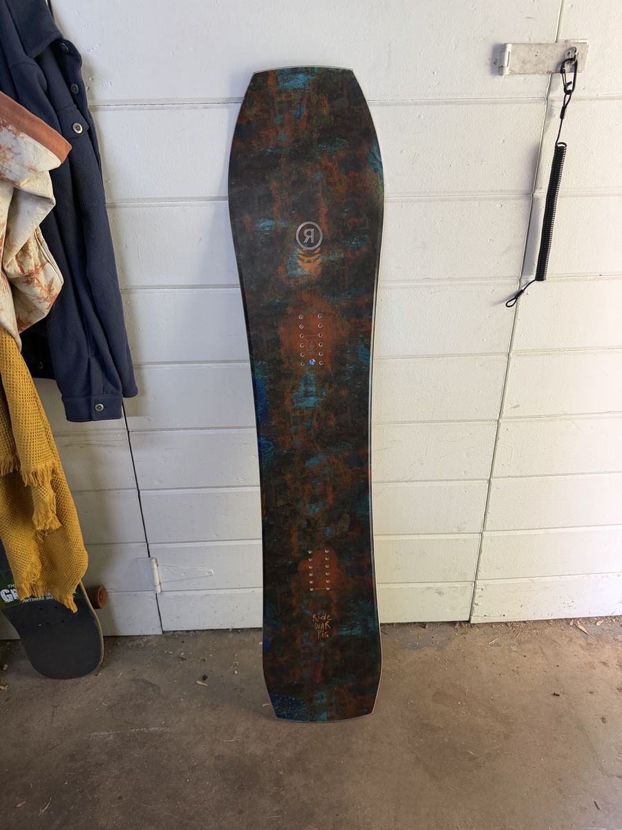 Brand new RIDE Warpig size Small Snowboard