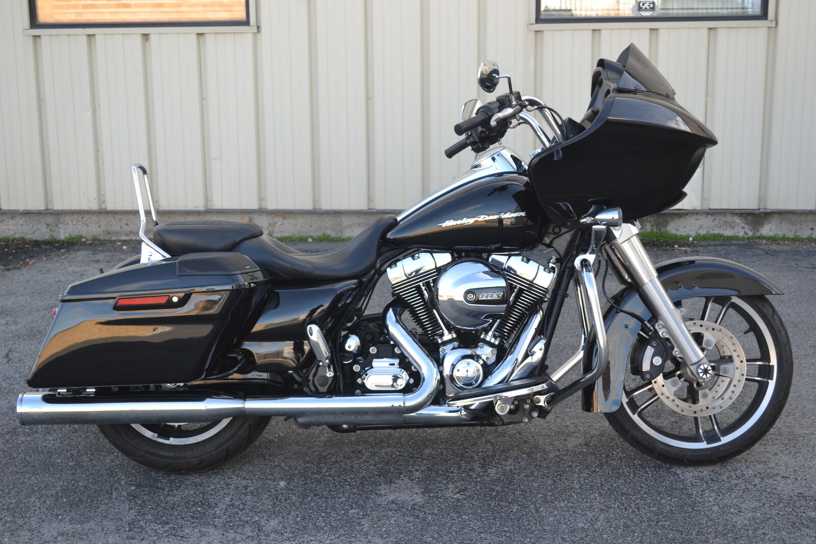 2016 Harley Davidson Road Glide - Touring Cruiser