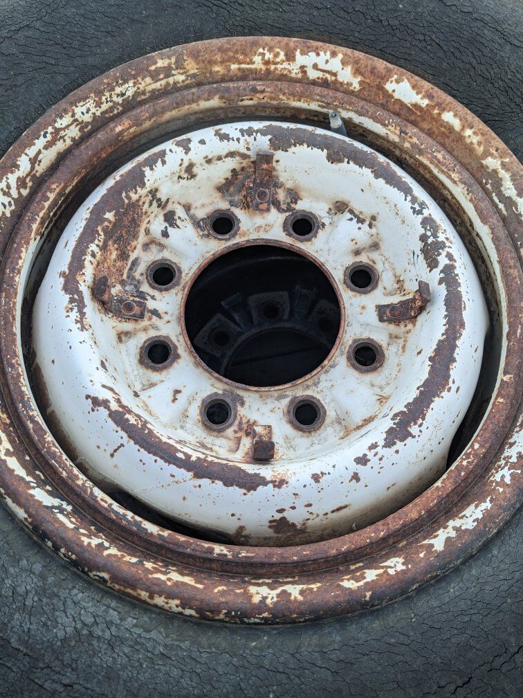 15" 8 lug split rims