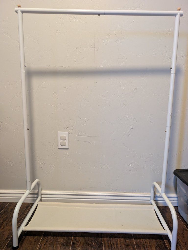 kids/baby clothes hanging rack