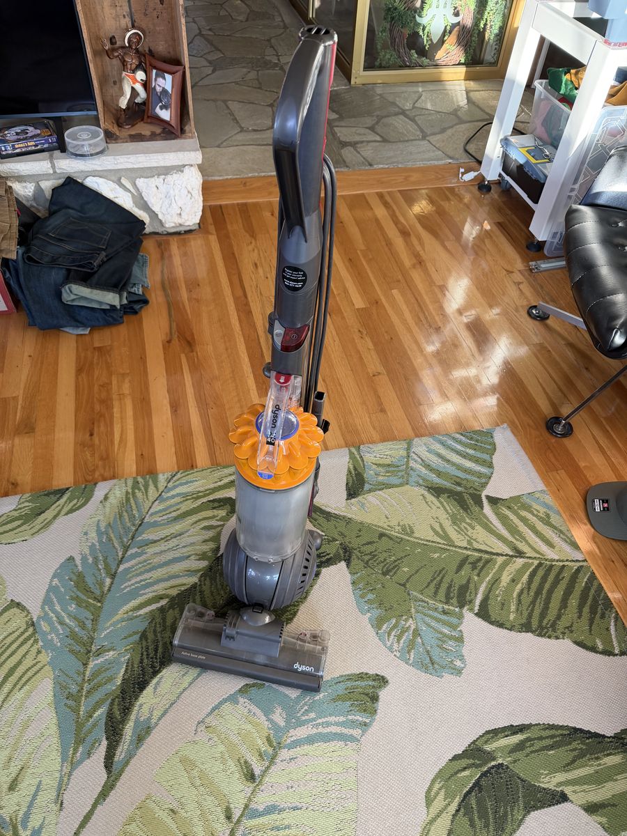 Dyson DC40 Ball vacuum