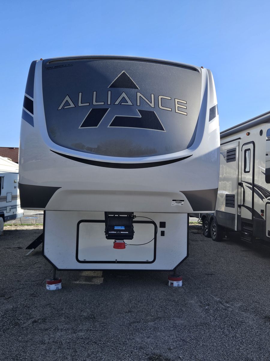 2022 Alliance Paradigm 365RD 5th Wheel