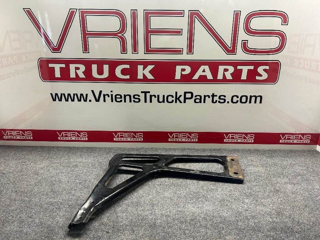 Freightliner Left Bracket