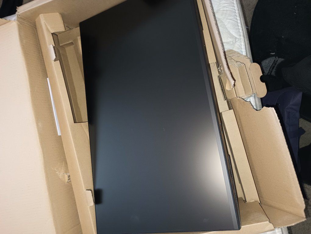Dell monitor brand new