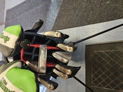 Bomb Tech driver & 3 wood. Wedges