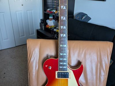6 String Electric Guitar