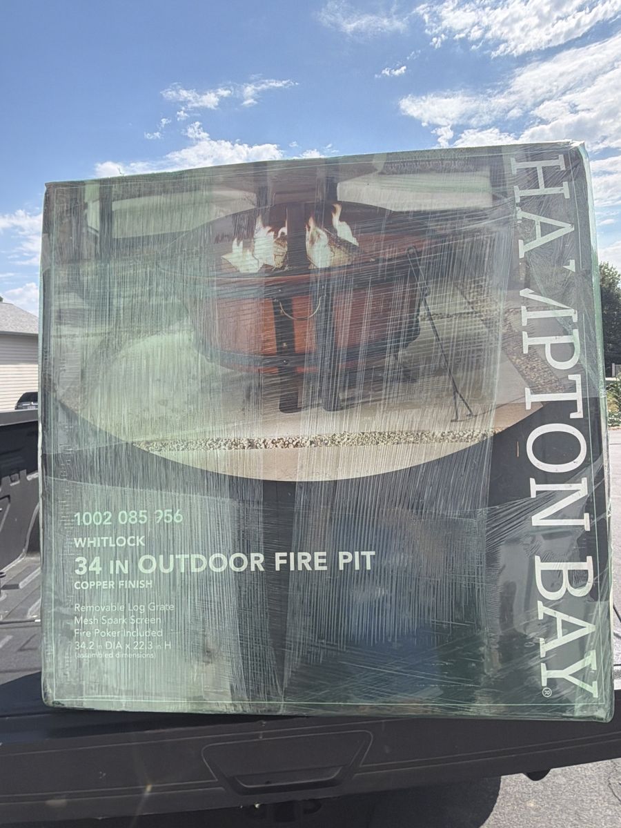 Outdoor fire pit