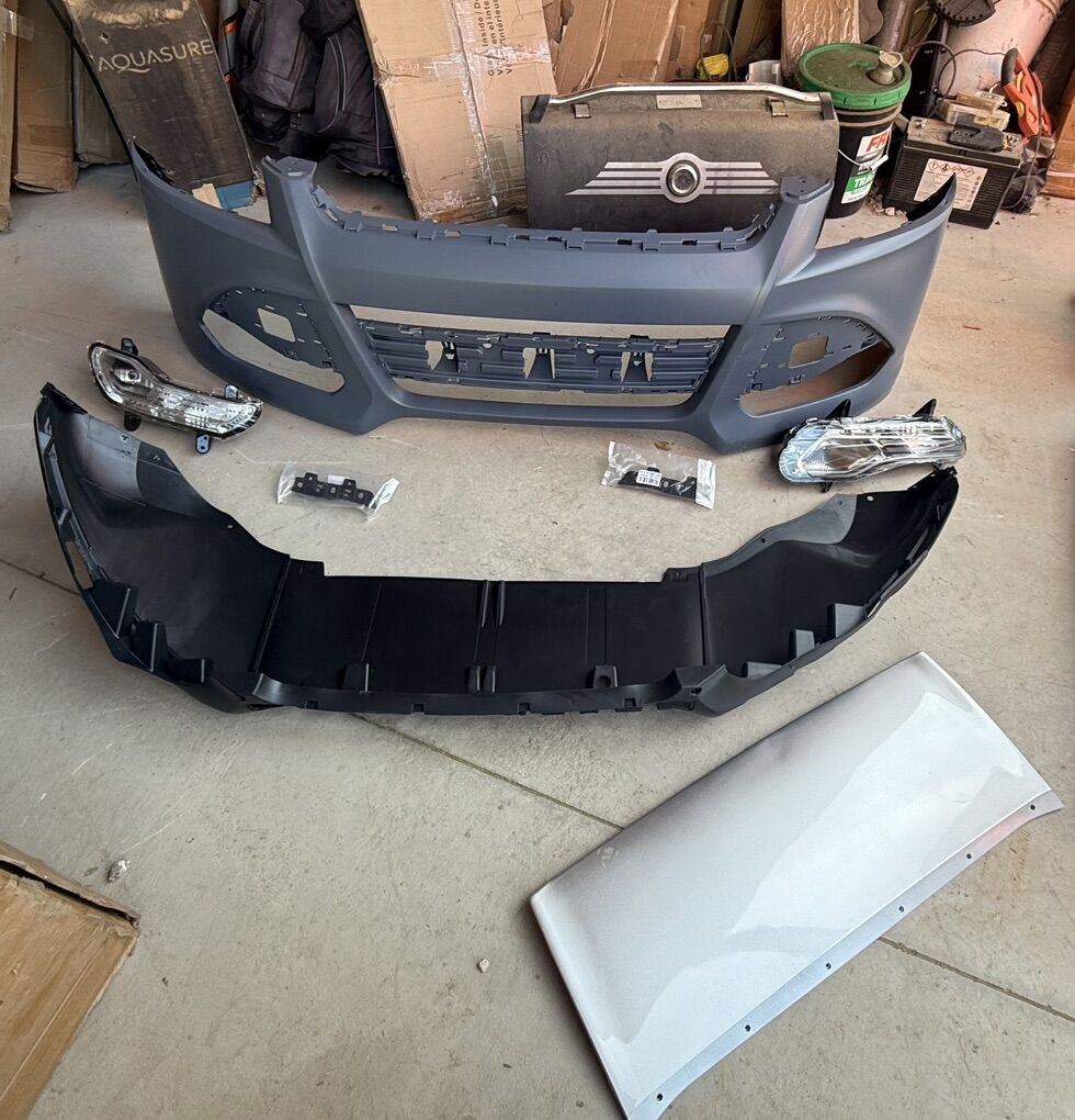New 13-16 Ford EscapE Front Bumper Facia Headlight