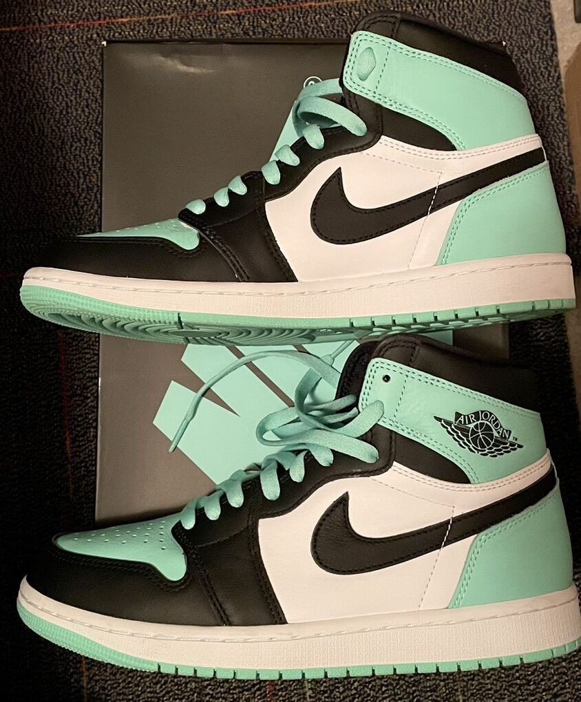 Brand New AIR JORDAN 1 RETRO HIGH OG