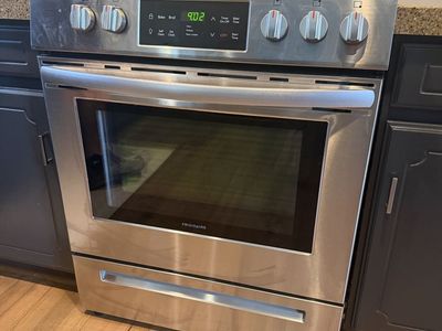 Frigidaire 30” Electric Range