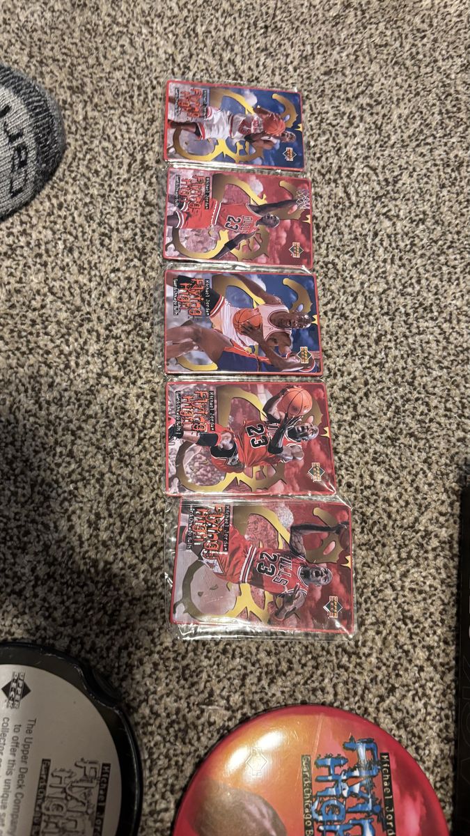 Micheal Jordan Flying High Metal Cards Upper Deck