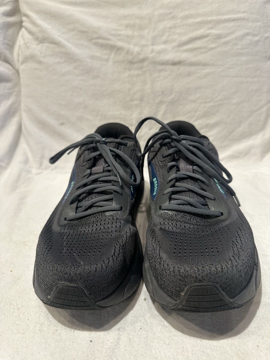 Brooks ghost 2 Max men’s size 11ee charcoal, gray mesh, running shoes